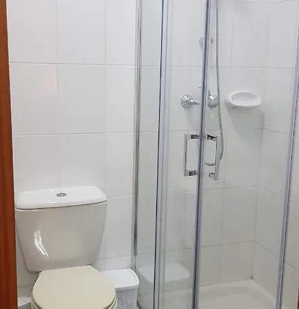 Lägenhet 3 Bedrooms Maisonette With Pool Għajnsielem