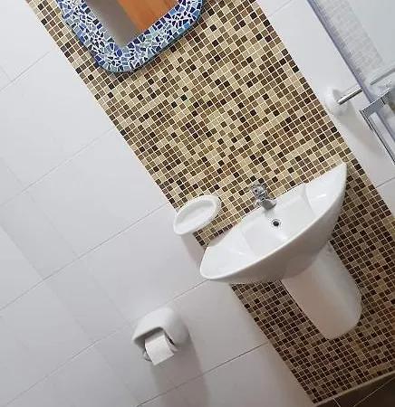 3 Bedrooms Maisonette With Pool *