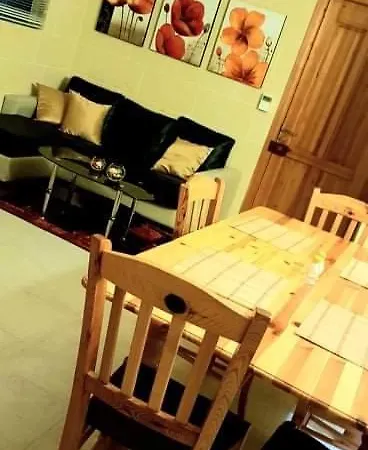 3 Bedrooms Maisonette With Pool Apartment