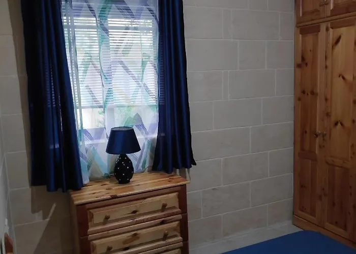 3 Bedrooms Maisonette With Pool Għajnsielem