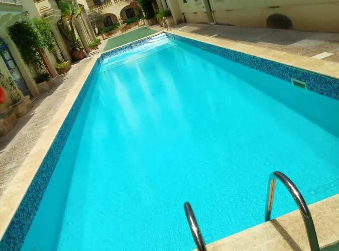 3 Bedrooms Maisonette With Pool Ghajnsielem
