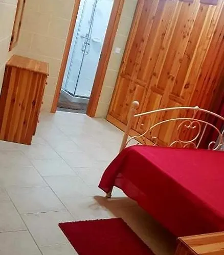 Apartment 3 Bedrooms Maisonette With Pool Ghajnsielem