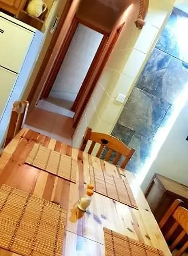 Apartment 3 Bedrooms Maisonette With Pool Ghajnsielem